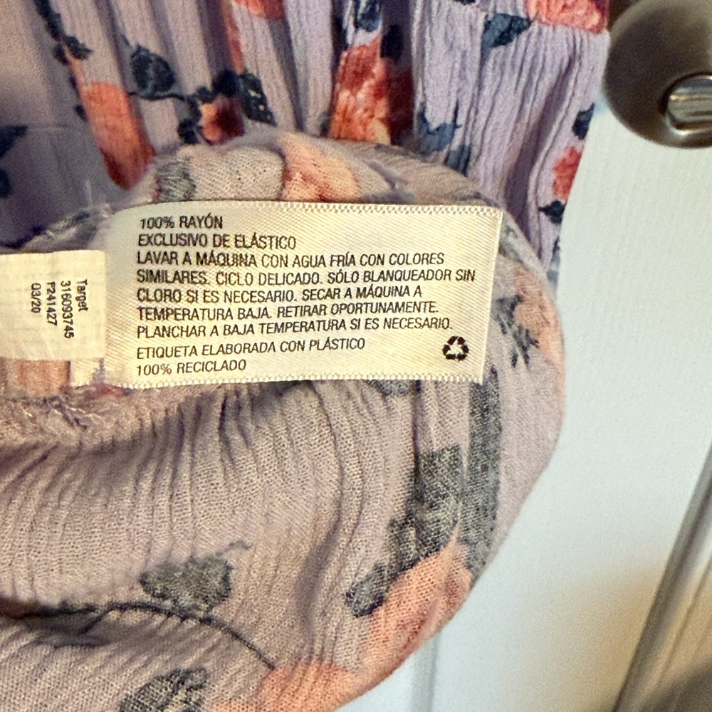 NWOT-Women’s Lavender Floral Boho Dress with V-Neck & Short Flowy Sleeves-Size M - Picture 8 of 13